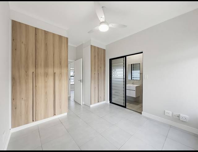2 BEDROOM APARTMENT TO LET IN BALLITO CENTRAL